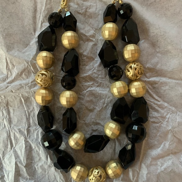 Black & Gold Necklace and Earring Set - Picture 6 of 7